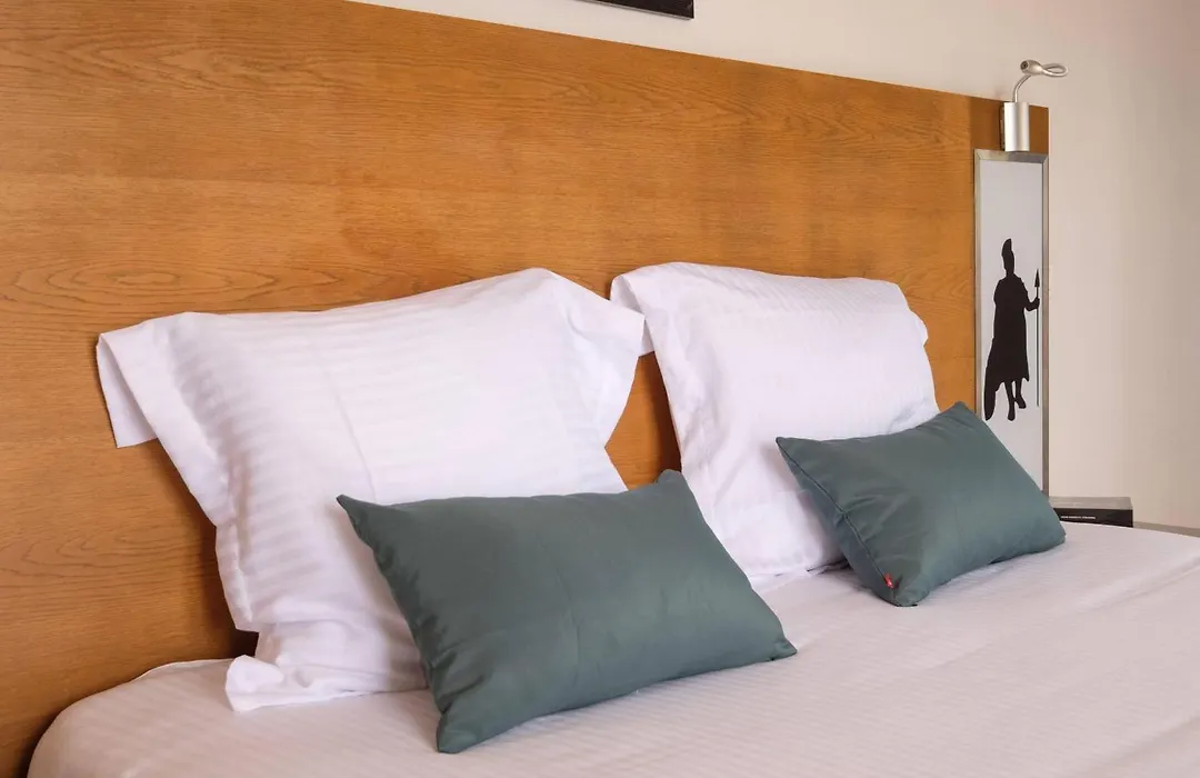 Comfort Aparthotel Antibes Le Maestria-1